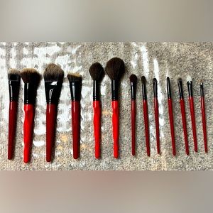 13 pc. set Smashbox makeup brushes